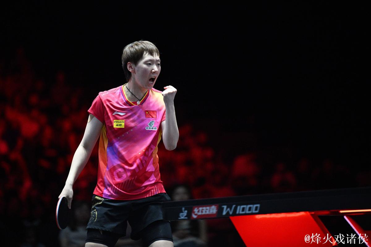 王曼昱以4-1击败钱天一 成功挺进全运会乒乓球女单八强 王曼昱以4-1击败钱天一 成功挺进全运会乒乓球女单八强